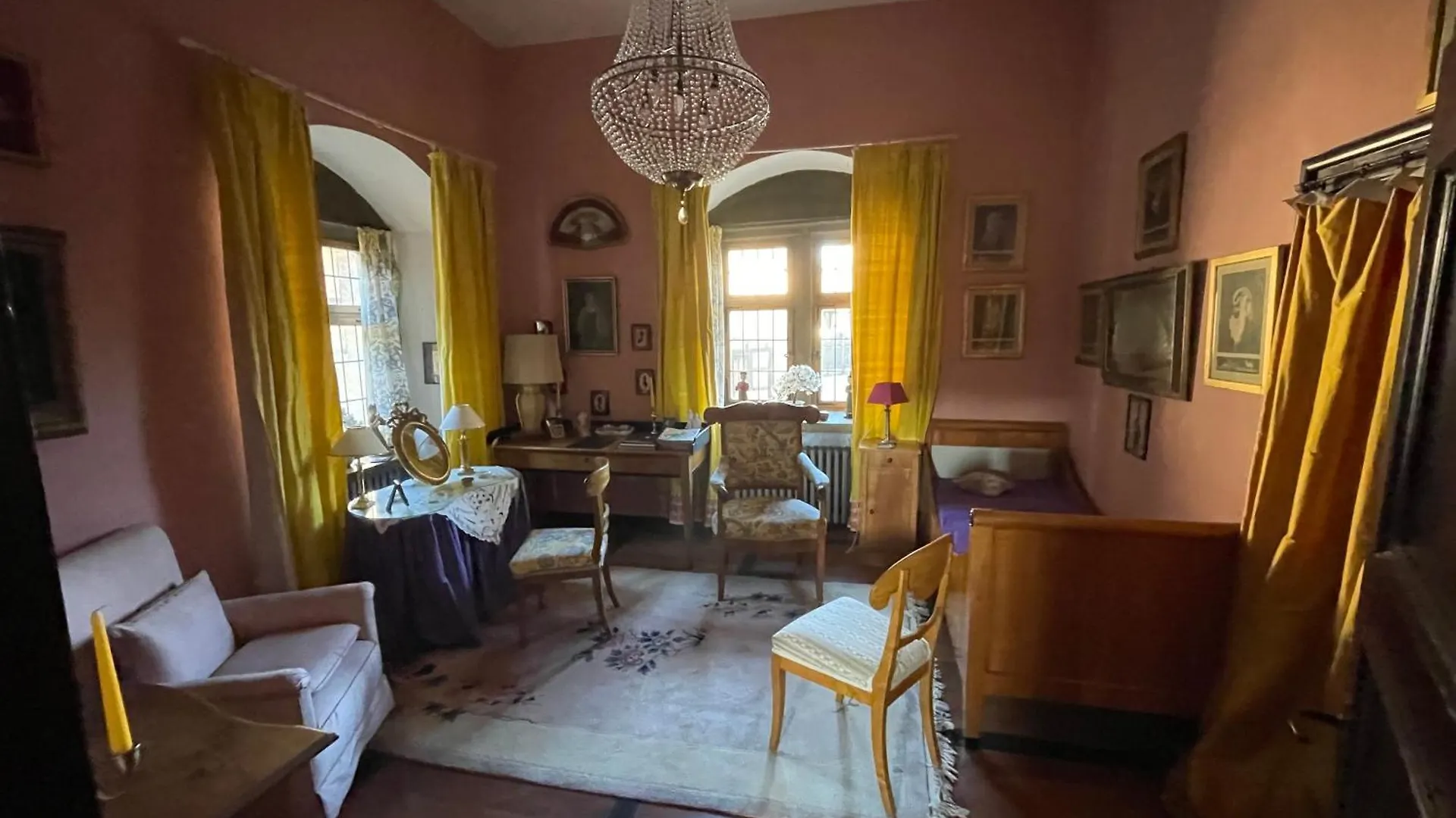 Gaestehaus Auf Der Salzburg Bad Neustadt an der Saale 0*,  Tyskland